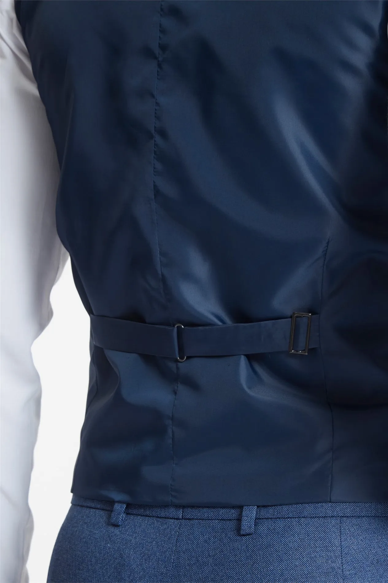 ANTIQUE ROGUE
Slim Fit Blue Texture Suit