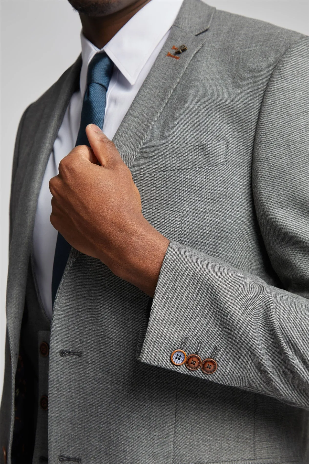 ANTIQUE ROGUE 
Slim Fit Grey Texture Suit singe Breasted waist