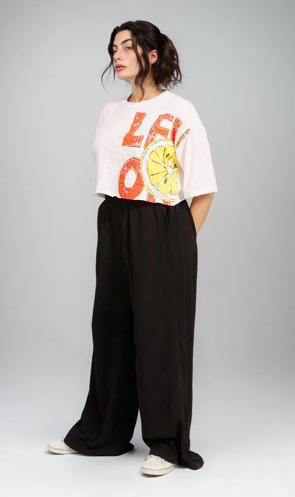R206581 - Graphic Printed Cropped T-Shirt - White