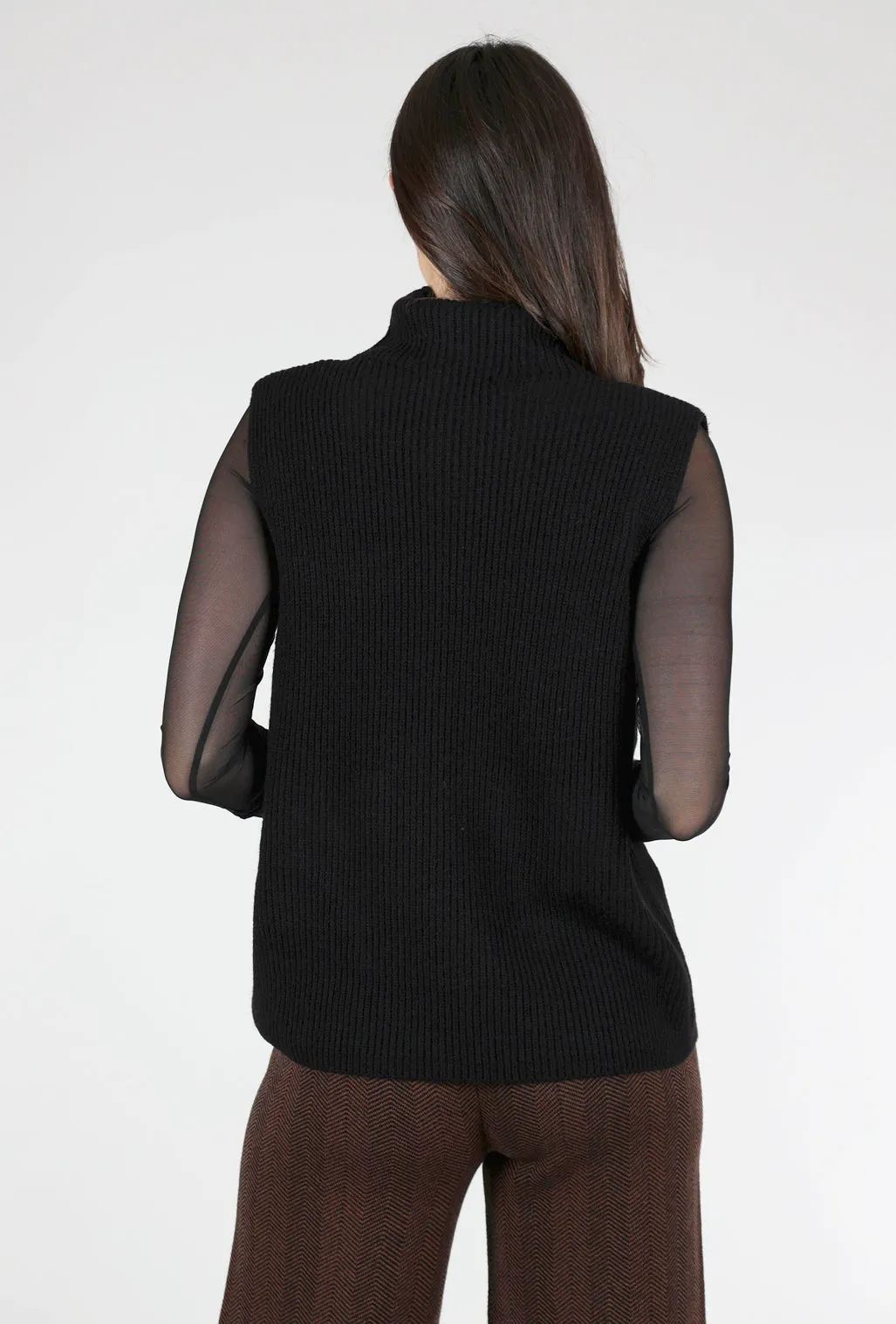 Sleeveless Turtleneck Sweater, Black